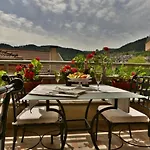 Hotell Mountain Boutique Family