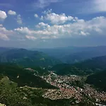 Mountain Boutique Family Отель Девин