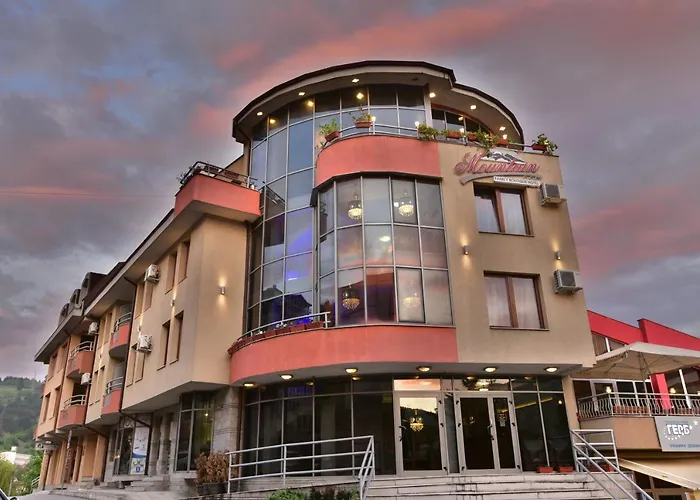 Mountain Boutique Family